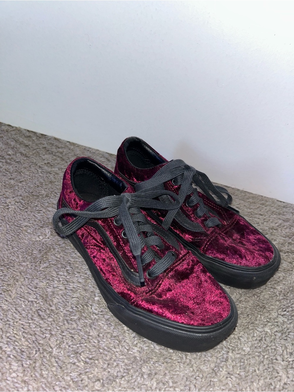 Women’s Vans Velvet Lace-Up Sneakers in Burgundy